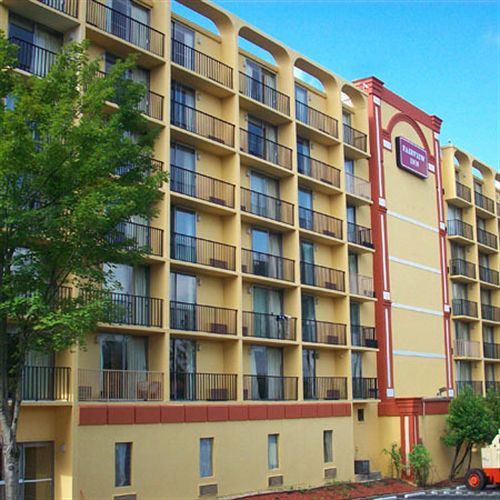 Knights Inn Six Flags Lodge West Exterior photo